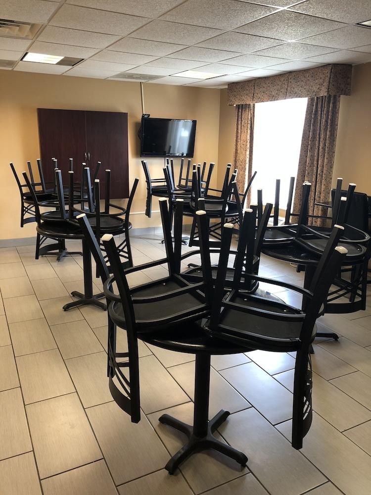 Baymont By Wyndham Jacksonville Extérieur photo