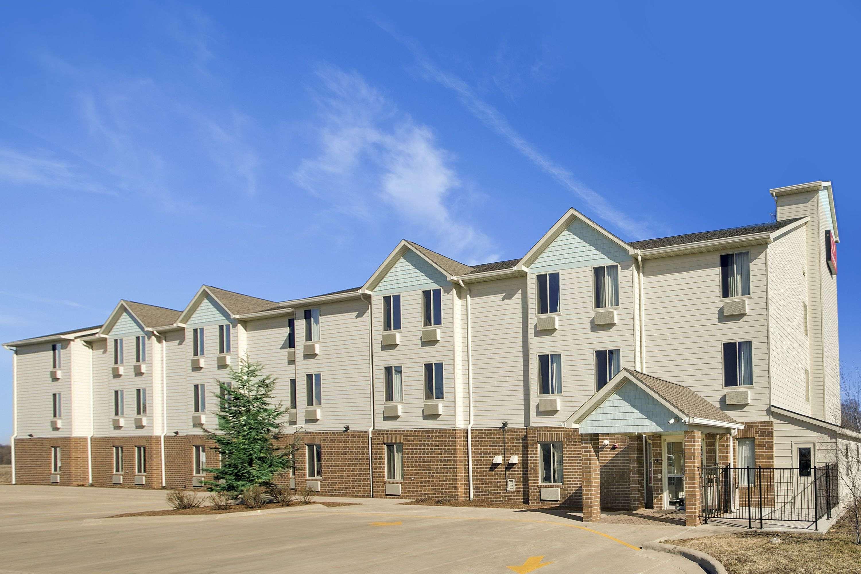 Baymont By Wyndham Jacksonville Extérieur photo