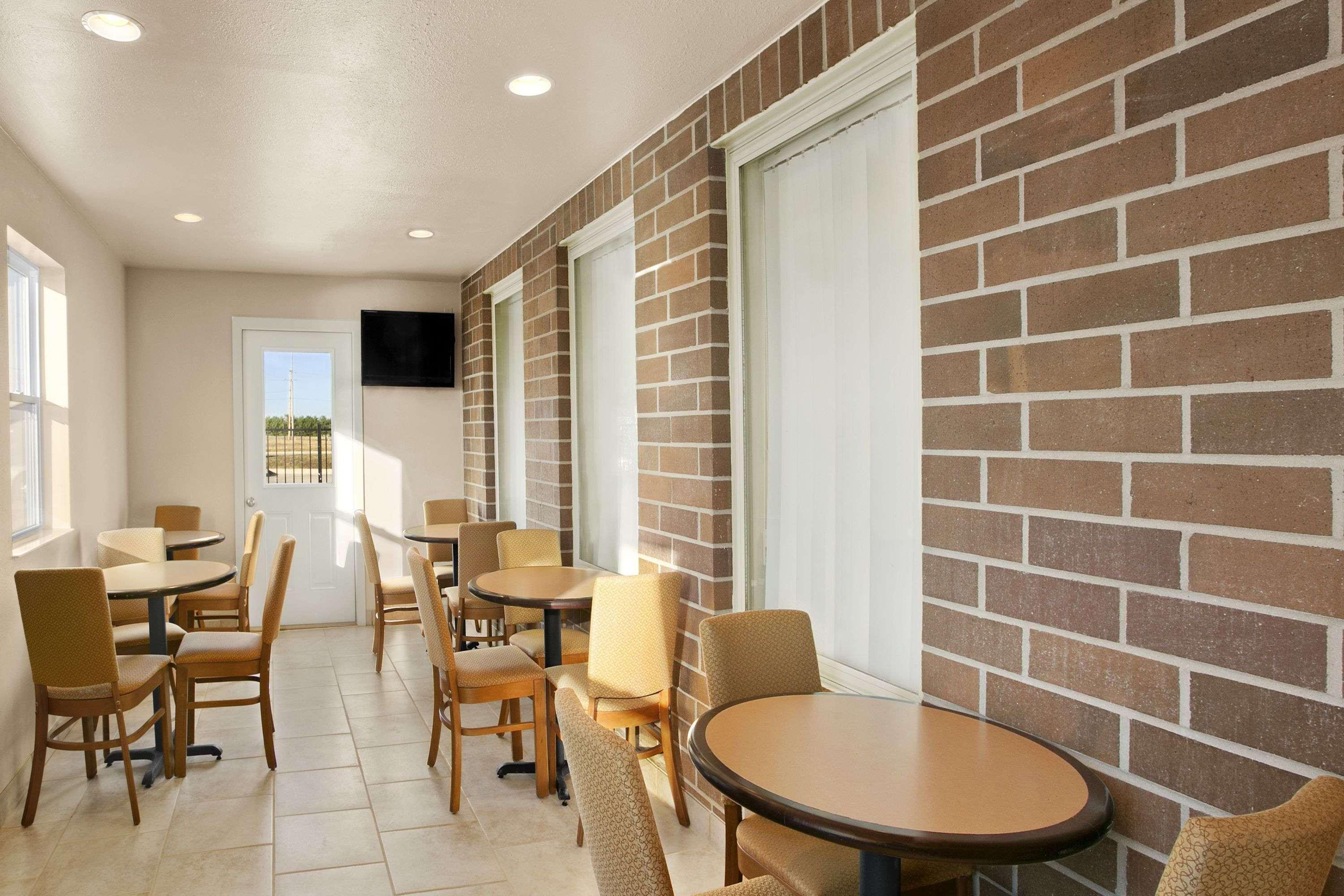 Baymont By Wyndham Jacksonville Extérieur photo