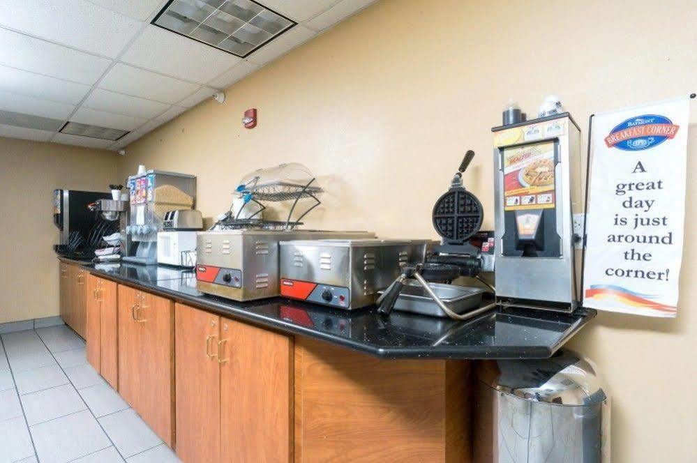 Baymont By Wyndham Jacksonville Extérieur photo