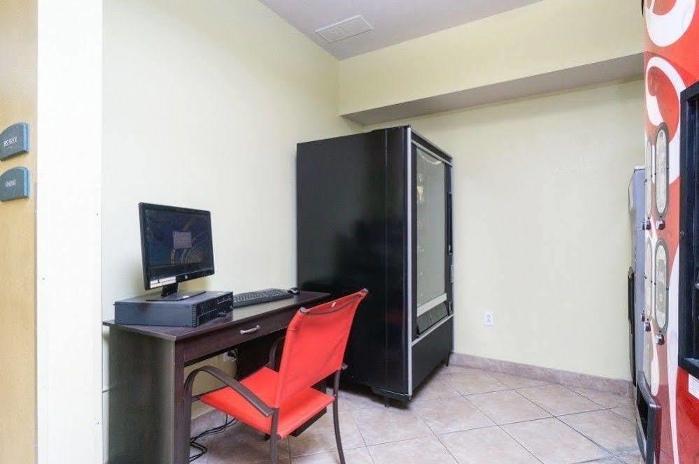 Baymont By Wyndham Jacksonville Extérieur photo